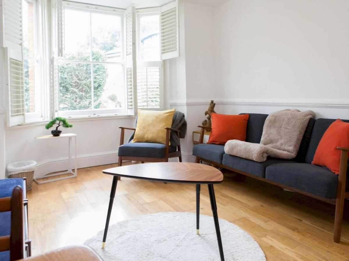 Pass The Keys Garden Apartment In Stockwell Londra Dış mekan fotoğraf