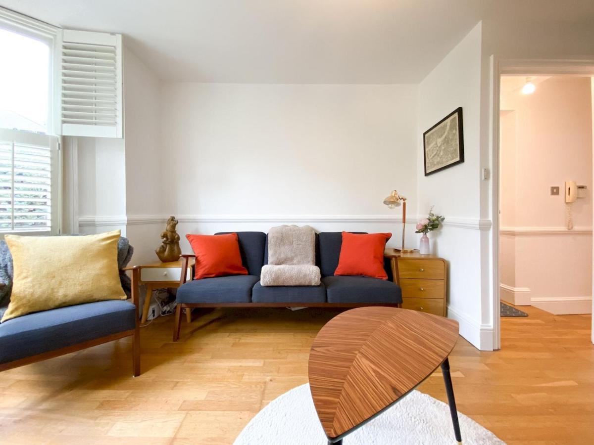 Pass The Keys Garden Apartment In Stockwell Londra Dış mekan fotoğraf